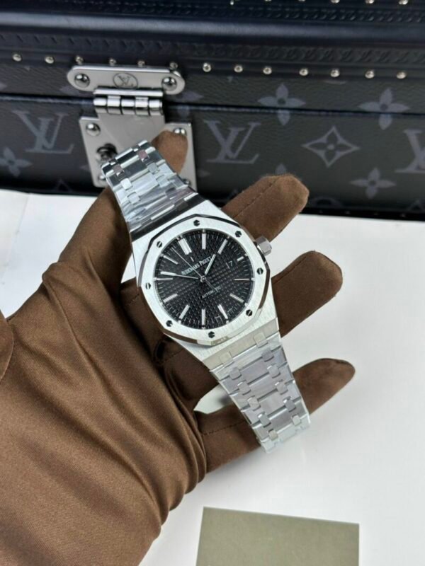 Audemars Piguet Royal Oak 15400ST Black Dial Best Replica APS Factory 41mm - Image 2