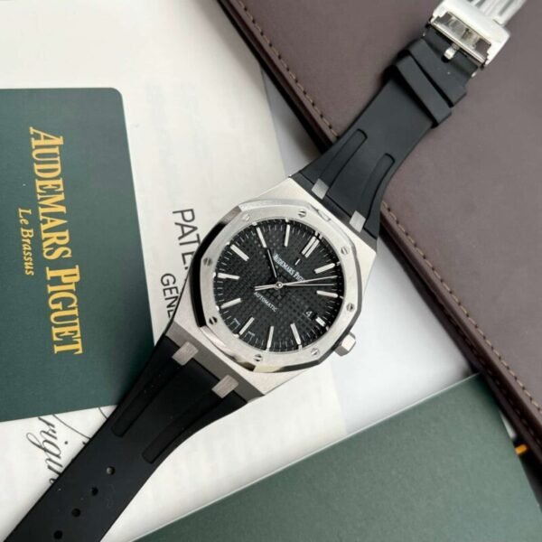 Audemars Piguet Royal Oak 15400ST Rubber Strap Black Dial Best Replica APS Factory 41mm - Image 3