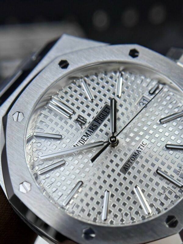 Audemars Piguet Royal Oak 15400ST White Dial Steel Best Replica APS Factory 41mm - Image 4
