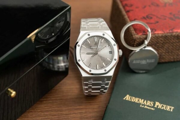 Audemars Piguet Royal Oak 15500ST Grey Dial Top Quality Replica 41mm - Image 1