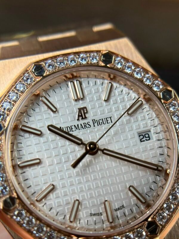 Audemars Piguet Royal Oak 77351OR Rose Gold White Dial Diamond Bezel Replica 34m - Image 4