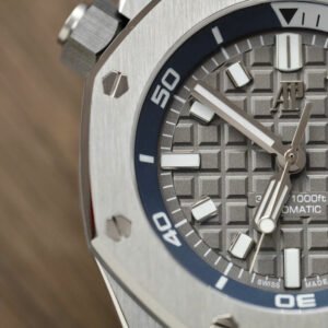 Audemars Piguet Royal Oak Offshore Diver 15720ST Grey Dial Rubber Replica IPF 42mm - Image 6