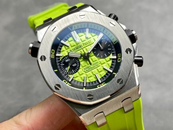 Audemars Piguet Royal Oak Offshore Diver Chronograph 26703ST Green Dial Rubber Best Replica JHF 42mm - Image 2