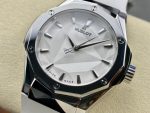 Hublot Classic Fusion 550.NS.2200.RW.ORL20 40 mm(white) - Image 2