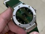 Hublot Classic Fusion 565.NX.1171.RX 38 mm Lady(green) - Image 2