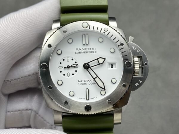 Panerai Submersible Quarantaquattro Bianco PAM1226 White Dial Green Rubber Strap 1:1 Best Replica VSF 44mm - Image 1