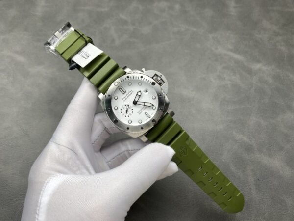 Panerai Submersible Quarantaquattro Bianco PAM1226 White Dial Green Rubber Strap 1:1 Best Replica VSF 44mm - Image 4