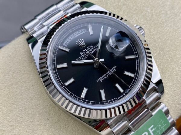 Rolex Day-Date 118239 Black Dial Fluted Bezel 36mm Unisex Replica Watch - Image 4