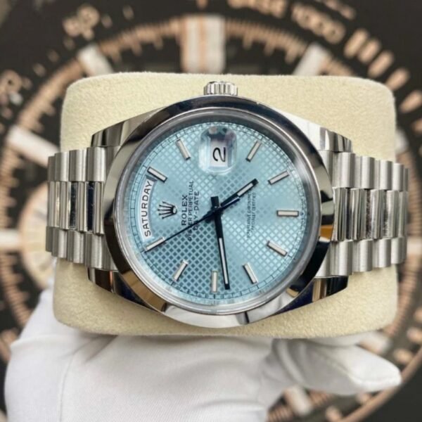 Rolex Day-Date 228206 Ice Blue Motif Dial Platinum 40MM Mens Replica Watch - Image 4