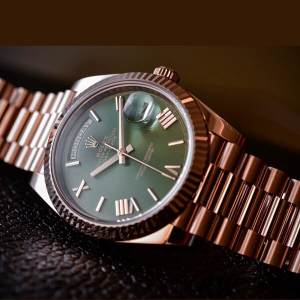 Rolex Day-Date 228235 Green Roman Numeral Dial Fluted Bezel 40mm Mens Replica Watch - Image 4