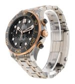 Seamaster Diver 300m
210.20.44.51.01.001